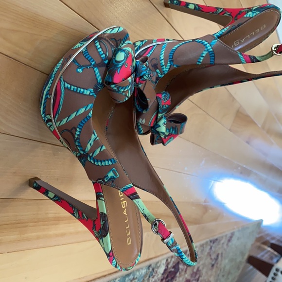 High heels - Picture 1 of 6